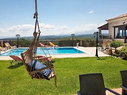 Villa in Tavronitis With Pool & Stunning Views