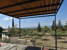 Villa With Pool & Views