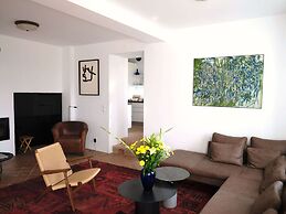 Elegant Loule Mansion With Pool