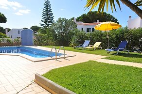 Villa in Vilamoura With Private Pool