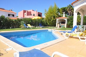 Villa in Vilamoura With Private Pool