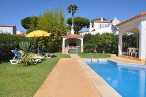 Villa in Vilamoura With Private Pool