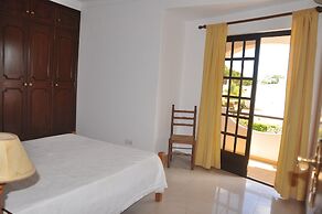Villa in Vilamoura With Private Pool