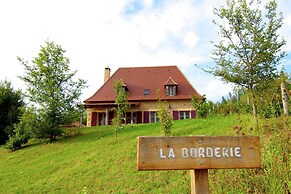 Elegant Countryside Retreat