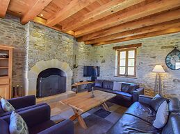 Elegant Countryside Retreat