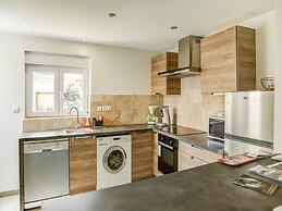 Cosy Holiday Home With Garden