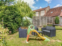 Cosy Holiday Home With Garden