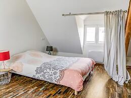 Cosy Holiday Home With Garden