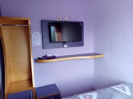 Ungu Hotel Garut