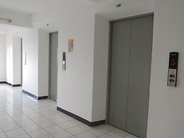 Reva Room on Gunung Putri Square Apartment
