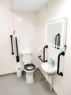 Cwtsh Hostel