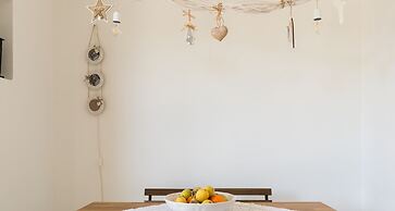 Marie Maison Salinola