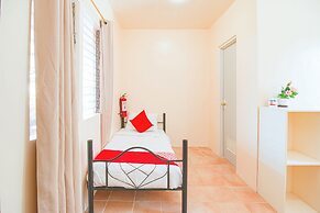J5 Guest House & Restobar