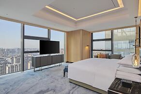 Hilton Yancheng