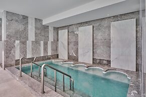 Hilton Yancheng