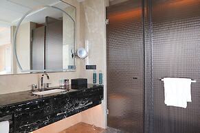 Hilton Yancheng