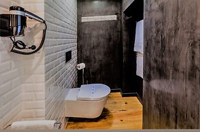 Duplex - Vintage House