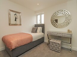 Harbourside Haven Apartment 4