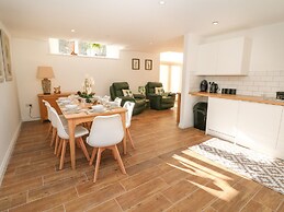 Oak Cottage