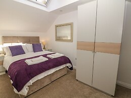 Holly Cottage