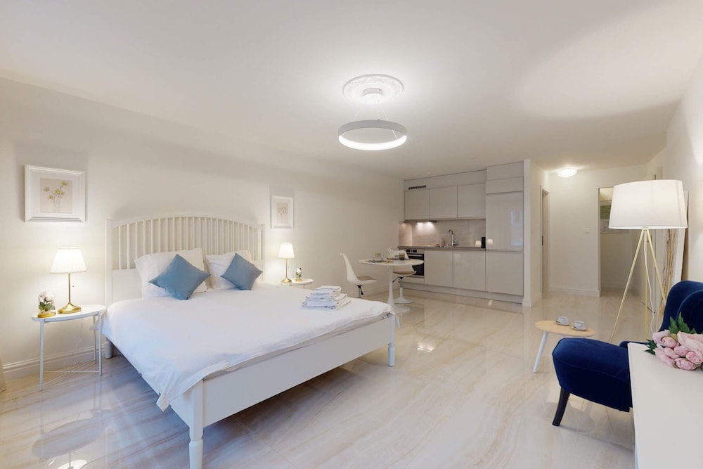 Da-da Gallery Appart - Modern and Luxury Studio in Boudry