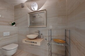 Da-da Gallery Appart - Modern and Luxury Studio in Boudry
