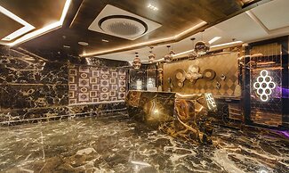 Treebo Premium Tahoora International