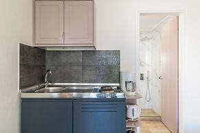 Rhoe Seaside Apartments