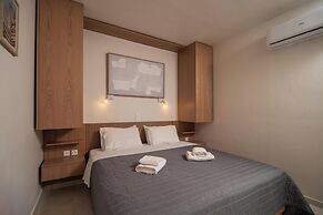 Rhoe Seaside Apartments