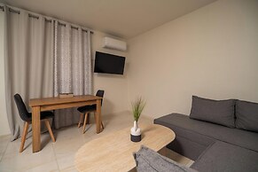 Rhoe Seaside Apartments
