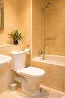 2 bed 2 bath apartment in City Centre