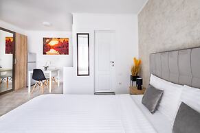 Downtown Victoria Studios By CityBookings
