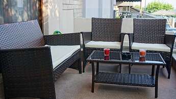 1 Bed Apartment - Sleeps 4 - Parking, Wifi