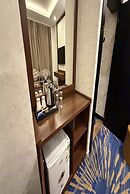 Holiday Al Khaleej Hotel