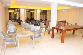 Grand Forty Hotel