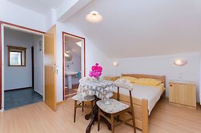 Apartments Mirjana Blue Beach