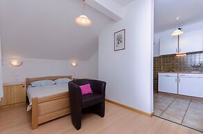 Apartments Mirjana Blue Beach