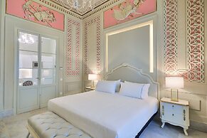 Tandem Veedor De Galeras Suites