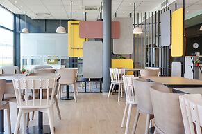 B&B HOTEL Reims Croix Blandin