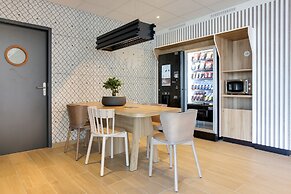 B&B HOTEL Reims Croix Blandin