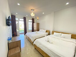 Sunny House