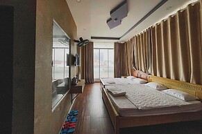 Sky Hotel
