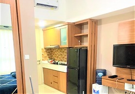 Springlake Apartment Summarecon by Veeroom