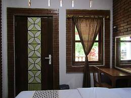Penginapan Udin Syariah Bukit Rhema