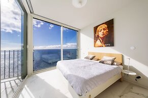 Barreirinha Front-Line Sea View I