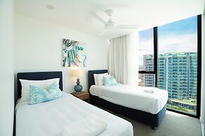 X Kirra Apartments