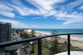 X Kirra Apartments