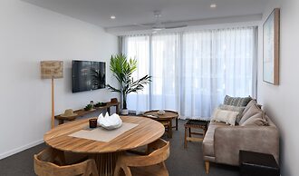 X Kirra Apartments