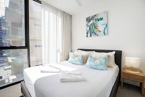 X Kirra Apartments
