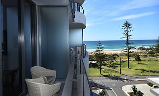 X Kirra Apartments